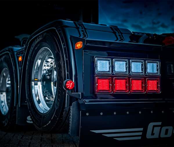 IZE LED FRAME 4XSQUARE Fits: IZE LED / FOR9T series square tail lights  SKU: 800639