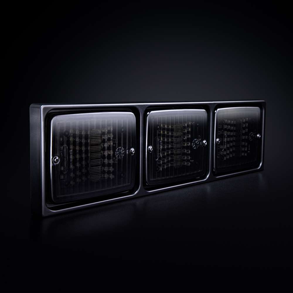 IZE LED FRAME 3XSQUARE Fits: IZE LED / FOR9T series square tail lights  SKU: 800638