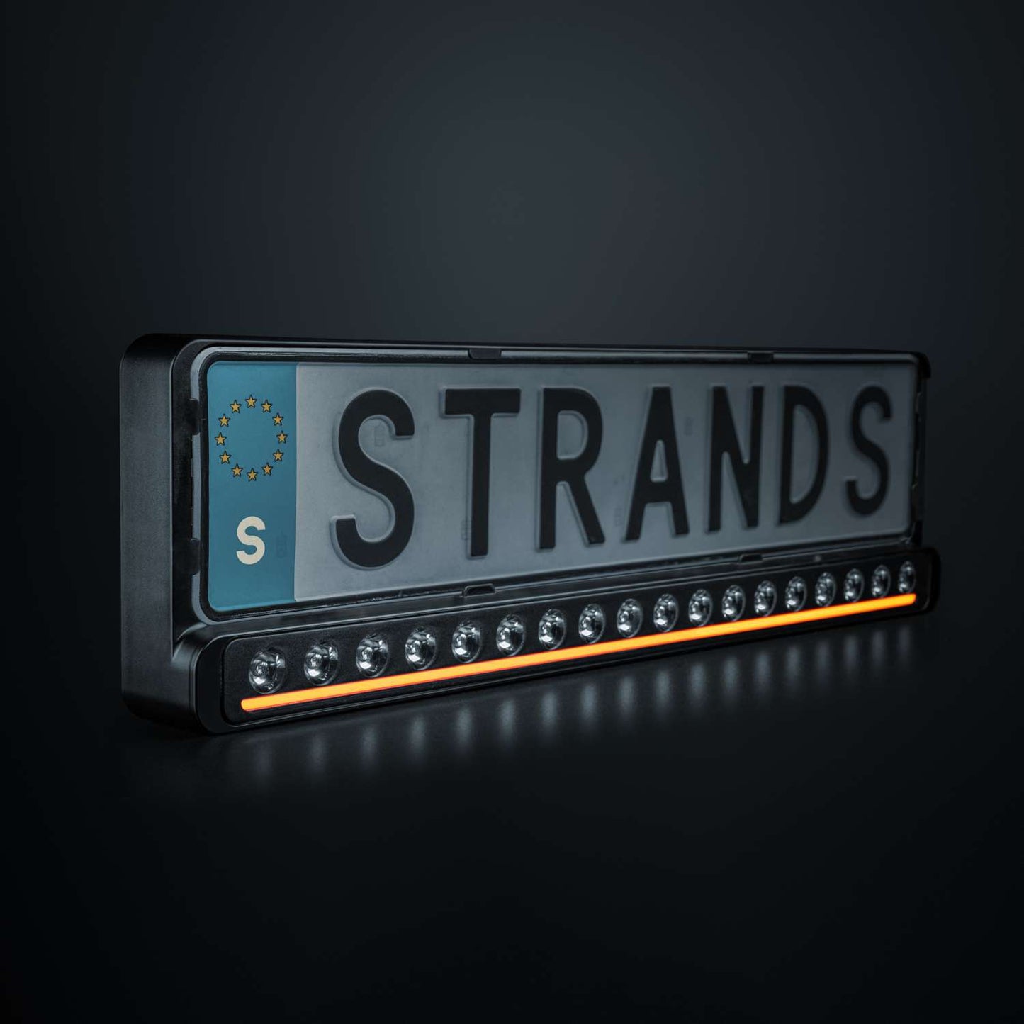 STRANDS. NUUK D-LINE LED BAR WITH DRL AND NUMBER PLATE HOLDER