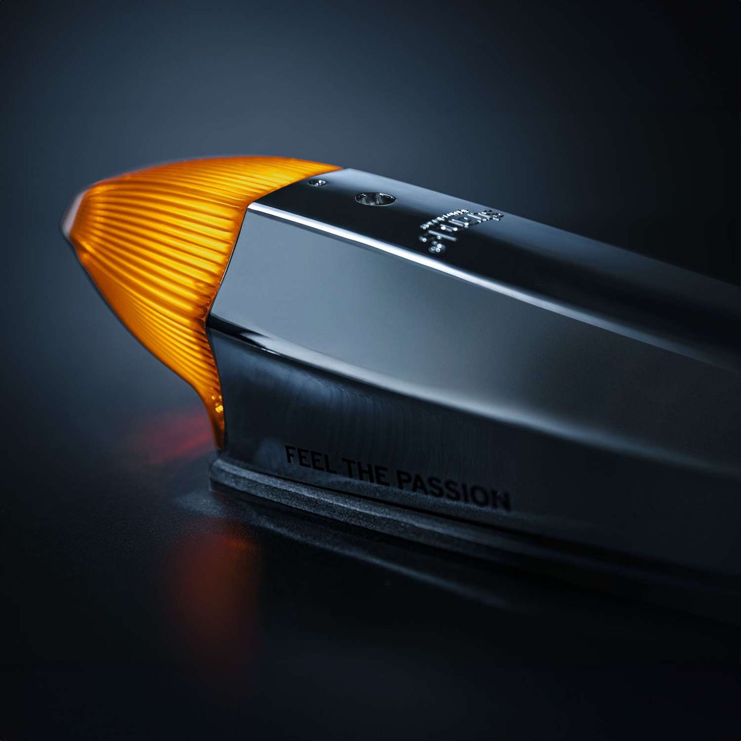 STRANDS. IZE BLACK BULLET TORPEDO white/amber & strobe