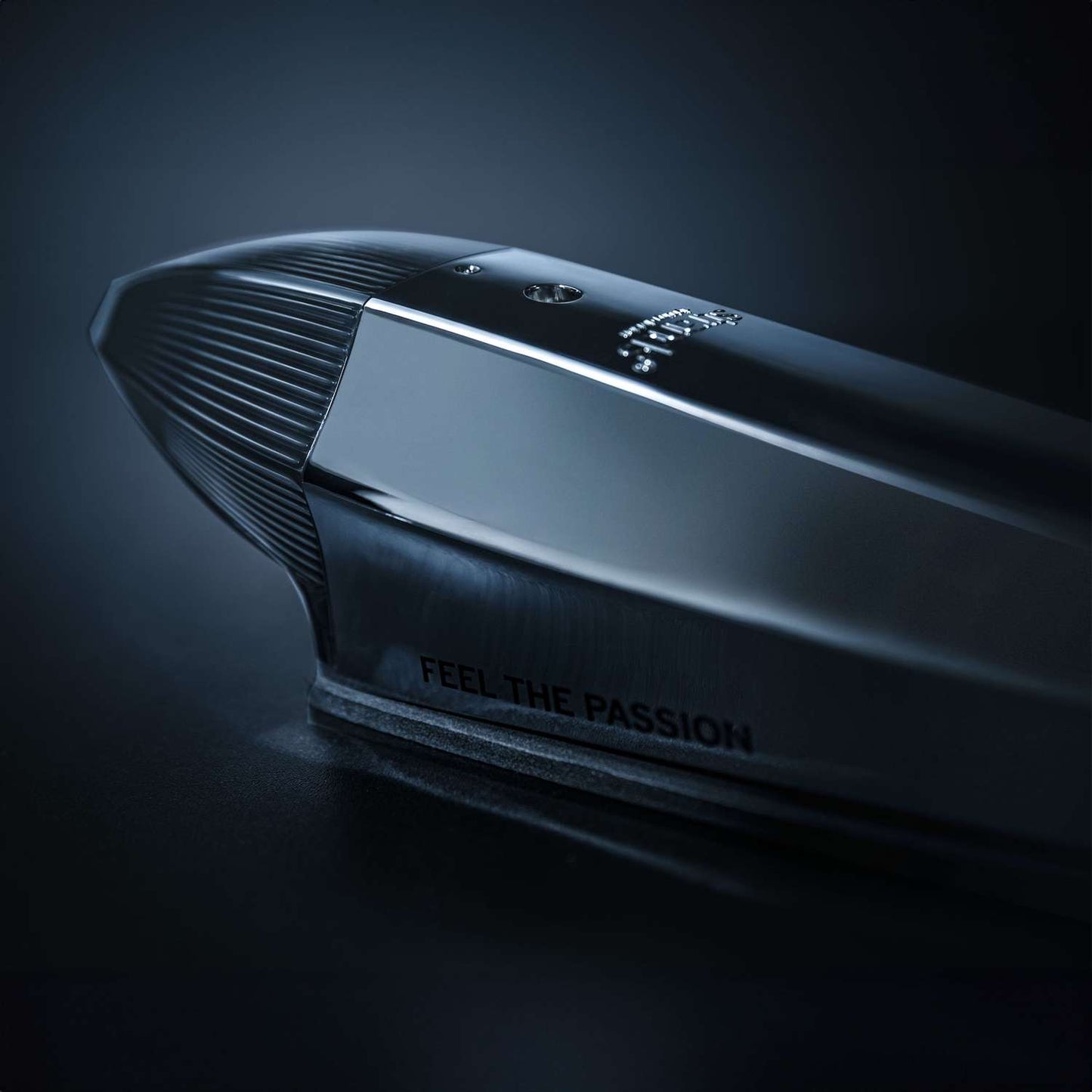 STRANDS. IZE BLACK BULLET TORPEDO white/amber & strobe