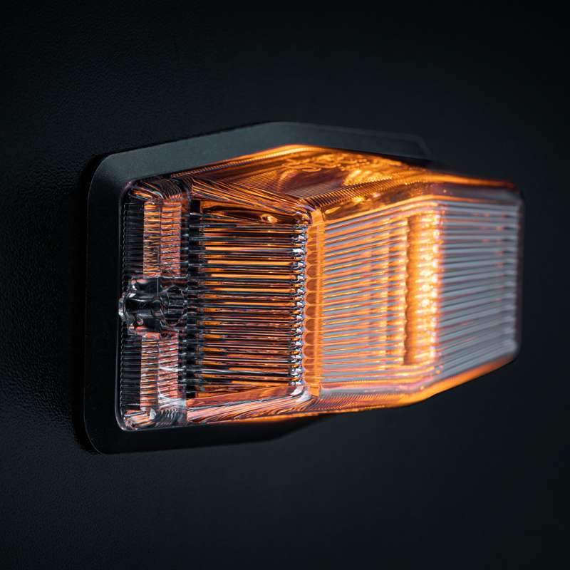 STRANDS. IZE BLACK BULLET DOUBLE BURNER DUO WITH STROBE