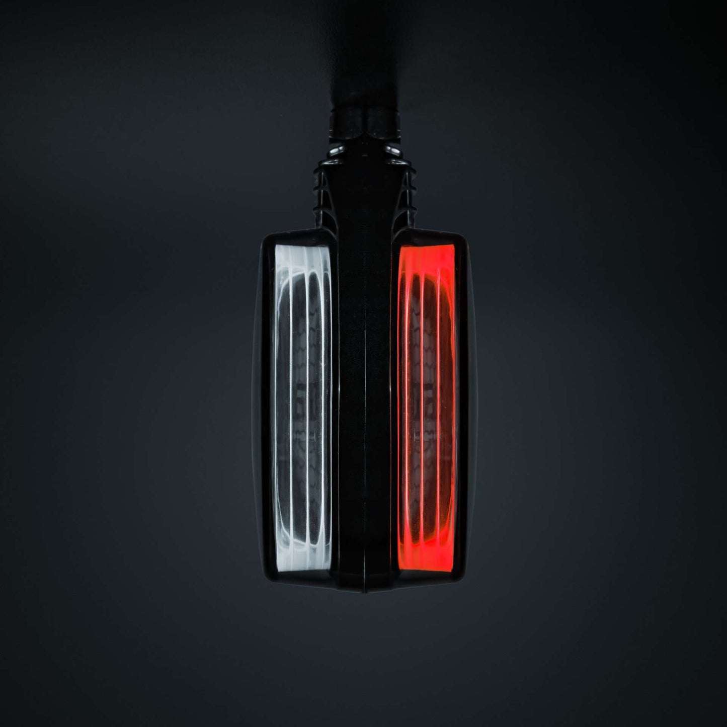 FOR9T SPANISH LIGHT 3 FUNC. Red/amber/white | Dark lens  SKU: 903006