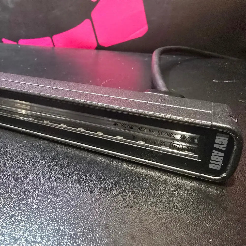 COMMANDER. HGV Auto. 40’’ Multifunction Super Slim Warning BAR Beacon Bar