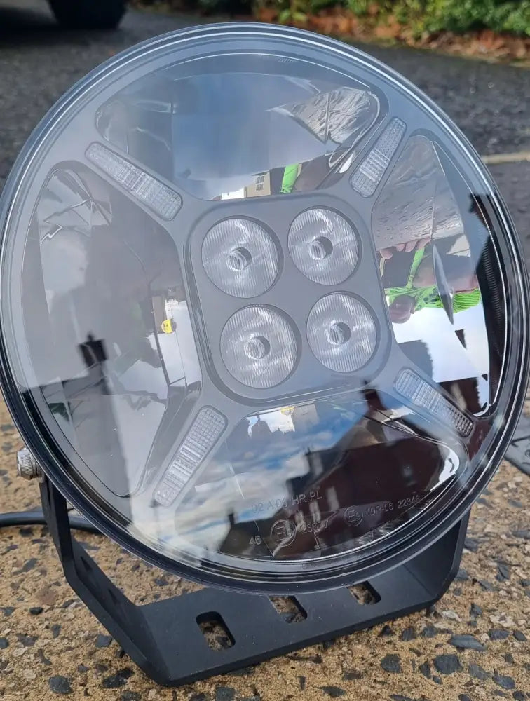 HGV Auto. CROSS HAIR SEVEN. 7’’ Round Full LED Spot Lamp Amber/White DRL 6,000lumen Driving Light