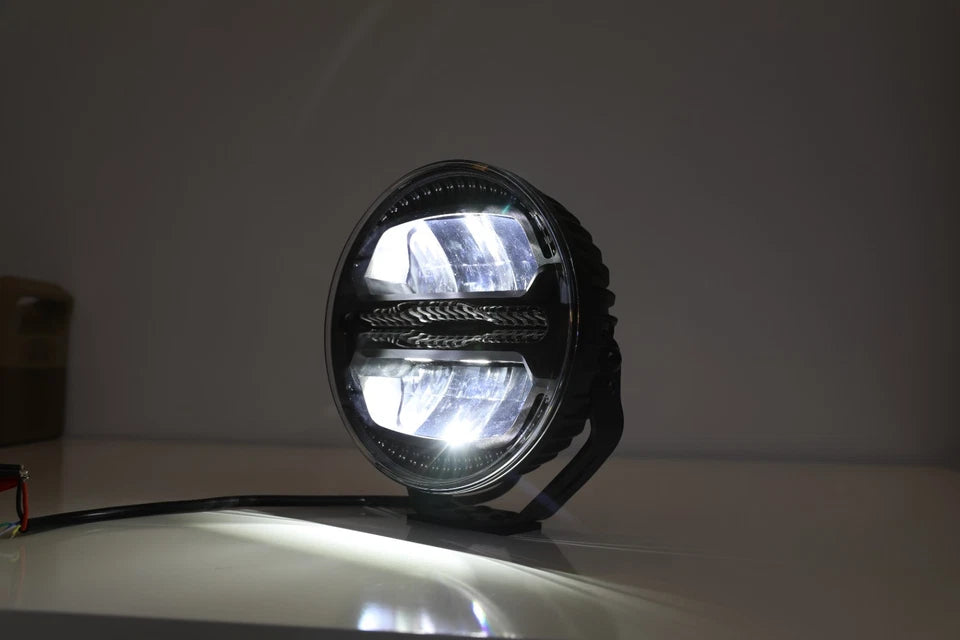 Shark 9" Round with Strobe function